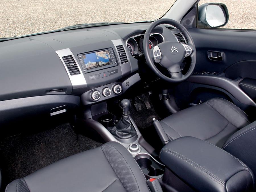  Citroen C-Crosser 2007 года  (UK) (фото 8 из 16)